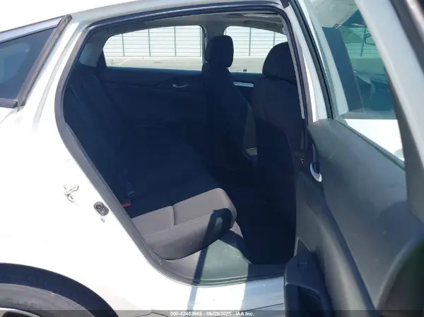 19XFC2F74HE212016 2017 HONDA CIVIC - Image 8