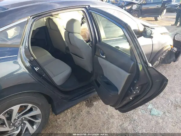19XFC2F74JE001226 2018 HONDA CIVIC - Image 8