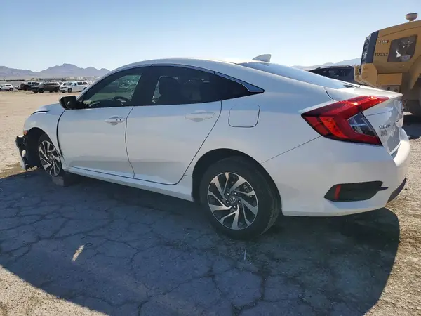 19XFC2F74JE004398 2018 HONDA CIVIC - Image 2