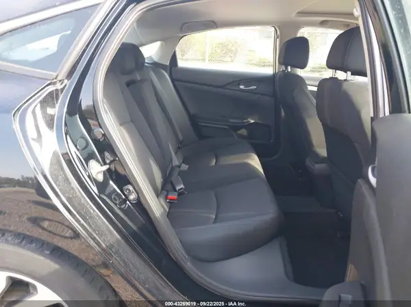 19XFC2F74JE007608 2018 HONDA CIVIC - Image 8