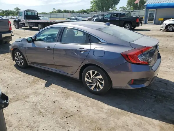 19XFC2F74JE013652 2018 HONDA CIVIC - Image 2