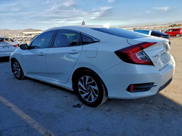 19XFC2F74JE023629 2018 HONDA CIVIC - Image 2