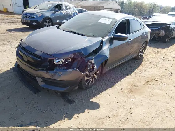 19XFC2F74JE024554 2018 HONDA CIVIC - Image 2