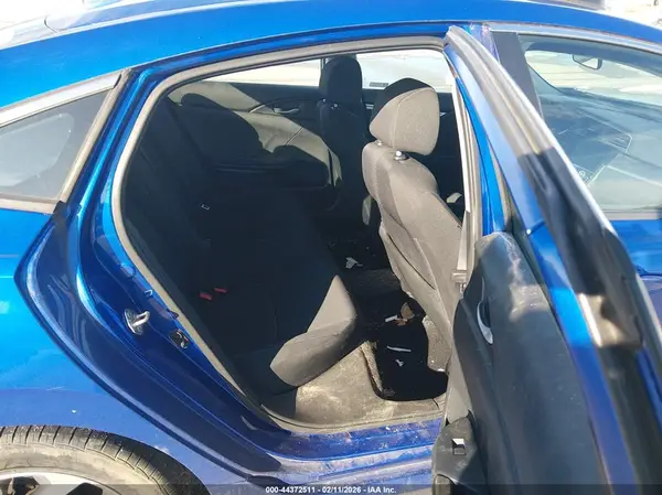19XFC2F74JE025185 2018 HONDA CIVIC - Image 8