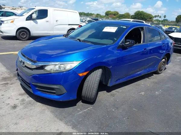 19XFC2F74JE026997 2018 HONDA CIVIC - Image 2