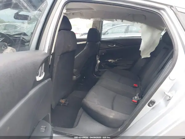 19XFC2F74JE027387 2018 HONDA CIVIC - Image 8