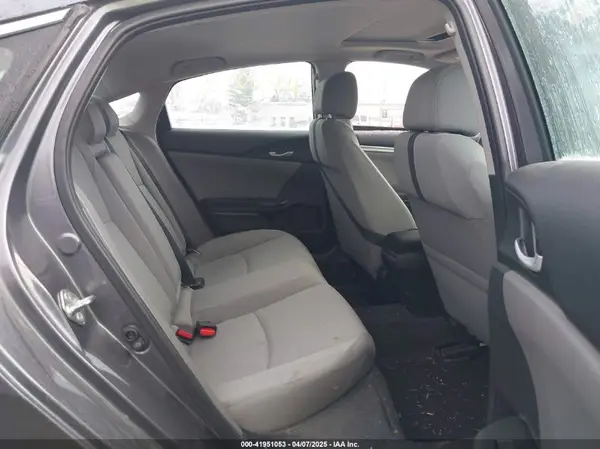 19XFC2F74JE027552 2018 HONDA CIVIC - Image 8
