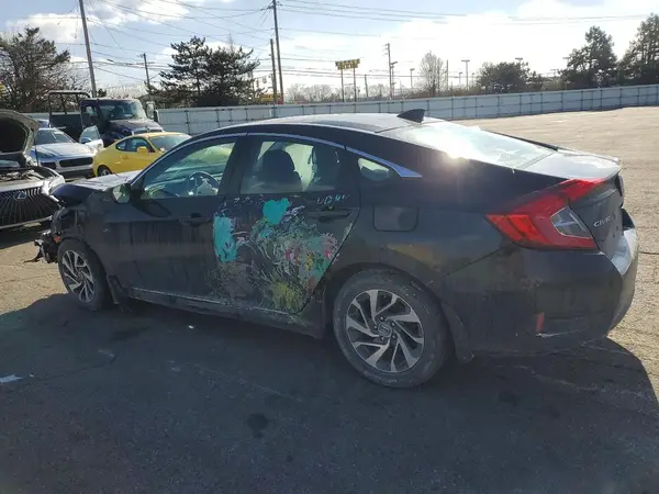 19XFC2F74JE032251 2018 HONDA CIVIC - Image 2