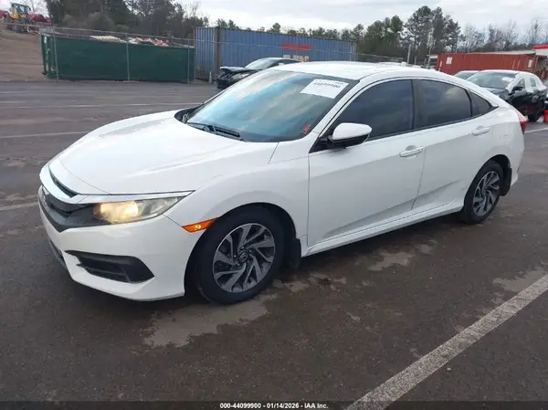 19XFC2F74JE033464 2018 HONDA CIVIC - Image 2