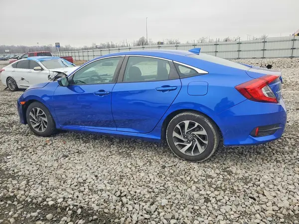 19XFC2F74JE034422 2018 HONDA CIVIC - Image 2