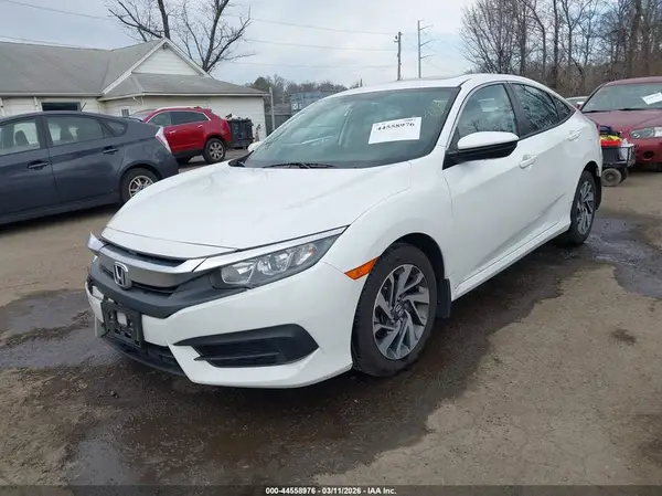 19XFC2F74JE038647 2018 HONDA CIVIC - Image 2