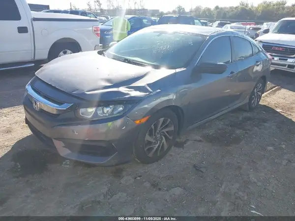 19XFC2F74JE039345 2018 HONDA CIVIC - Image 2