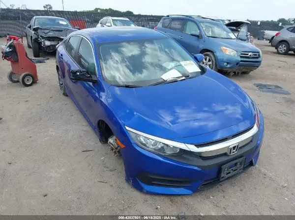 19XFC2F74JE044030 2018 HONDA CIVIC - Image 1