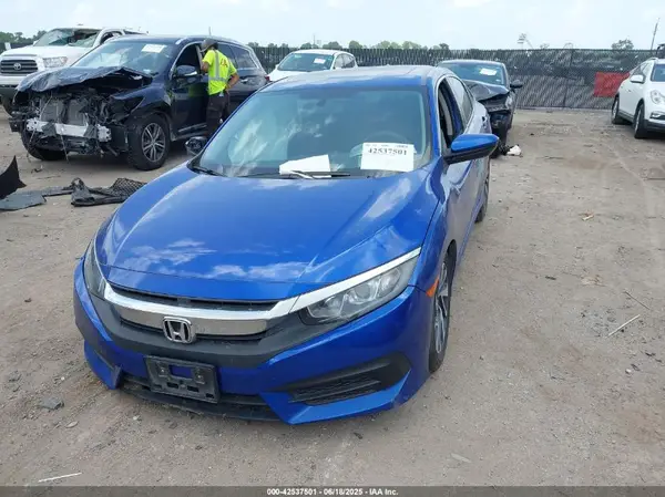19XFC2F74JE044030 2018 HONDA CIVIC - Image 2