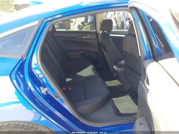 19XFC2F74JE202897 2018 HONDA CIVIC - Image 8