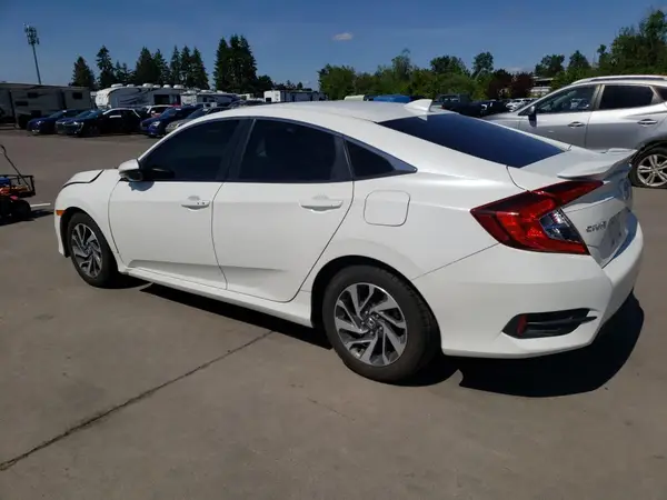 19XFC2F74JE206920 2018 HONDA CIVIC - Image 2