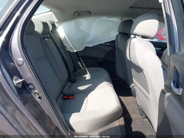 19XFC2F75GE086098 2016 HONDA CIVIC - Image 8