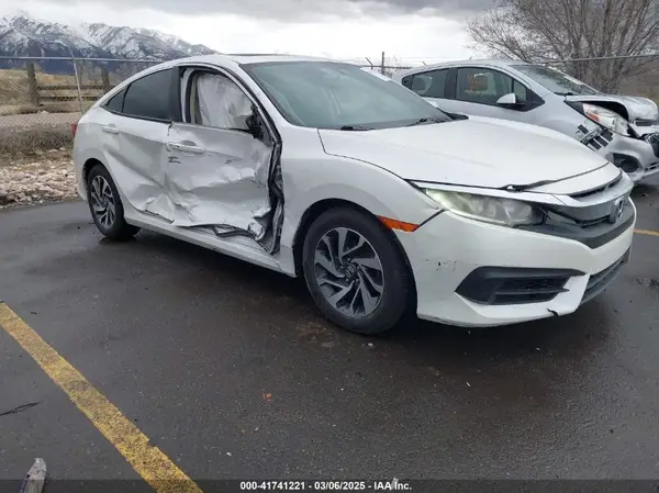 19XFC2F75GE211780 2016 HONDA CIVIC - Image 1