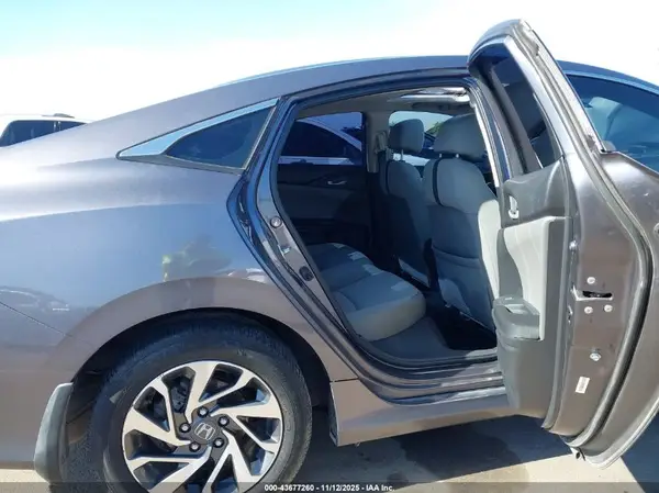19XFC2F75GE222357 2016 HONDA CIVIC - Image 8