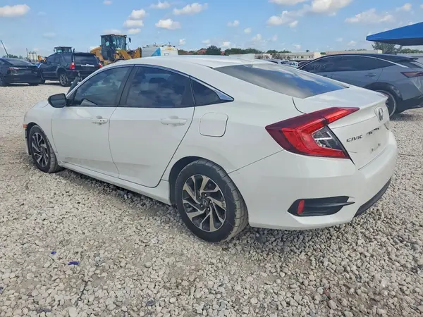 19XFC2F75HE009457 2017 HONDA CIVIC - Image 2