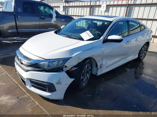 19XFC2F75HE063681 2017 HONDA CIVIC - Image 2