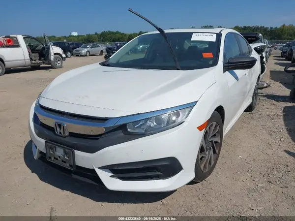 19XFC2F75HE077175 2017 HONDA CIVIC - Image 2