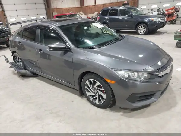 19XFC2F75HE214261 2017 HONDA CIVIC - Image 1