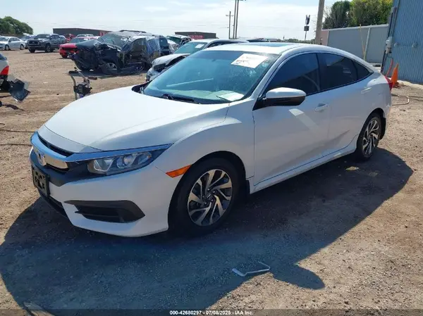 19XFC2F75JE012557 2018 HONDA CIVIC - Image 2