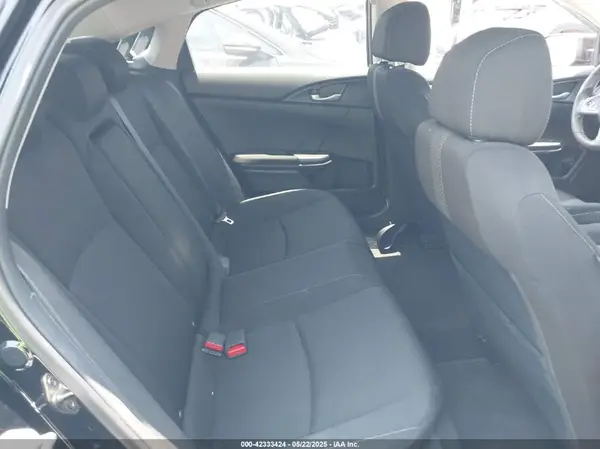 19XFC2F75JE017015 2018 HONDA CIVIC - Image 8