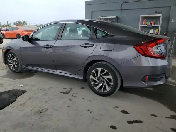 19XFC2F75JE017127 2018 HONDA CIVIC - Image 2