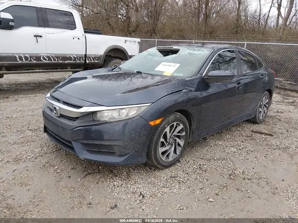 19XFC2F75JE017175 2018 HONDA CIVIC - Image 2