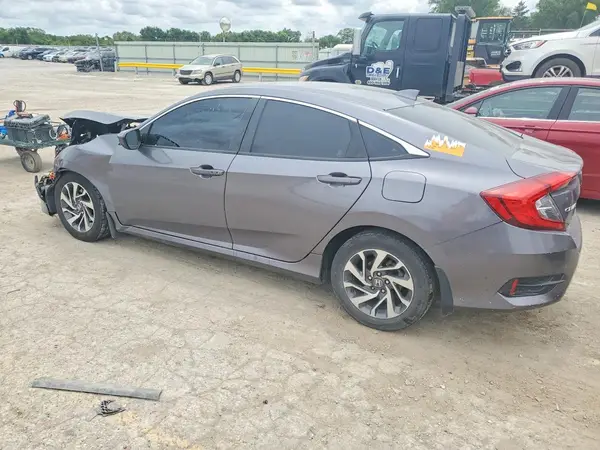 19XFC2F75JE019444 2018 HONDA CIVIC - Image 2
