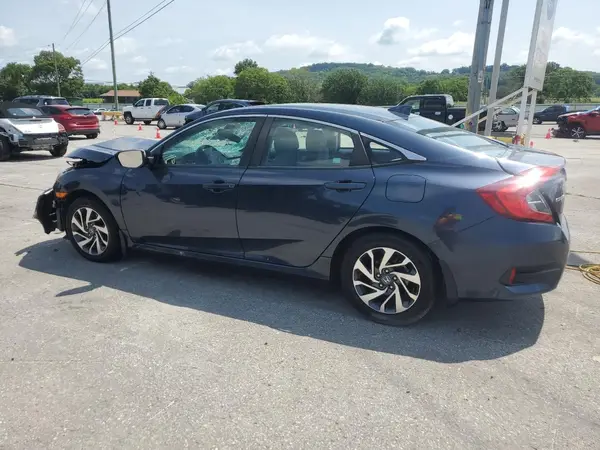 19XFC2F75JE029701 2018 HONDA CIVIC - Image 2