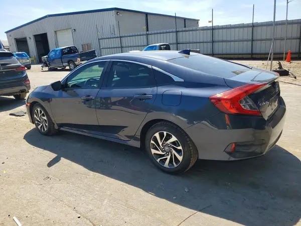 19XFC2F75JE031660 2018 HONDA CIVIC - Image 2