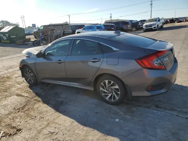 19XFC2F75JE031769 2018 HONDA CIVIC - Image 2