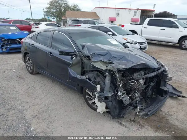 19XFC2F75JE035935 2018 HONDA CIVIC - Image 1