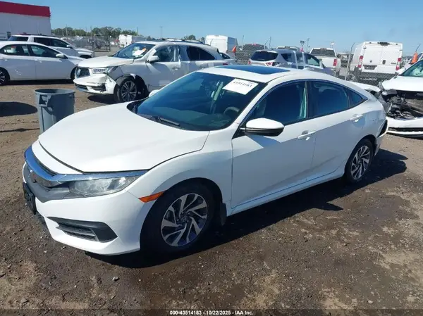 19XFC2F75JE038169 2018 HONDA CIVIC - Image 2