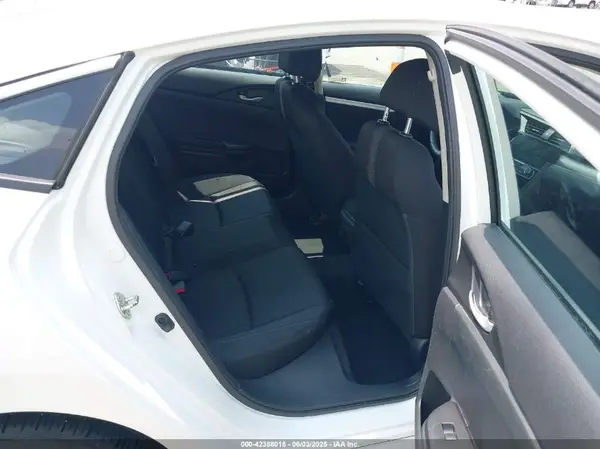 19XFC2F75JE038284 2018 HONDA CIVIC - Image 8