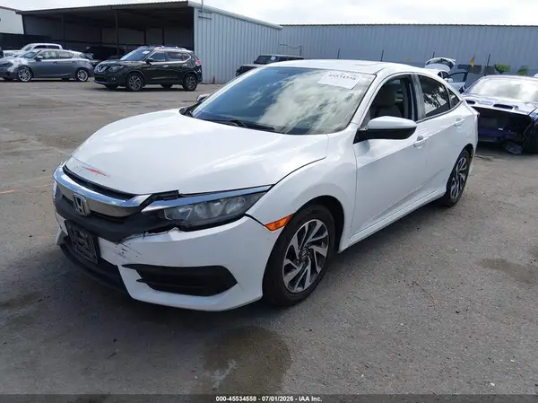 19XFC2F75JE043985 2018 HONDA CIVIC - Image 2