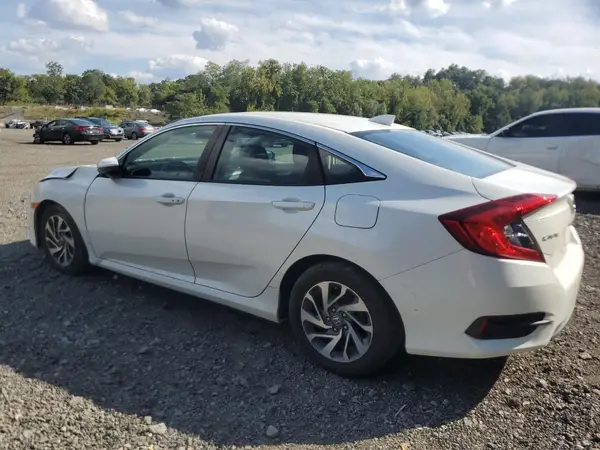 19XFC2F75JE203735 2018 HONDA CIVIC - Image 2