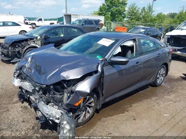 19XFC2F76GE024306 2016 HONDA CIVIC - Image 2