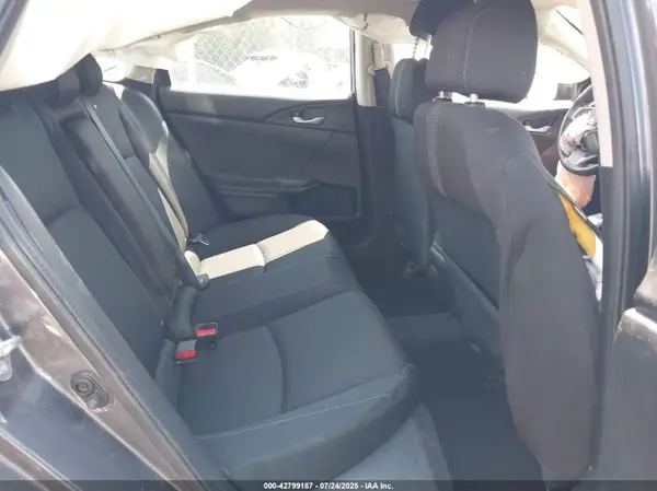 19XFC2F76GE024306 2016 HONDA CIVIC - Image 8