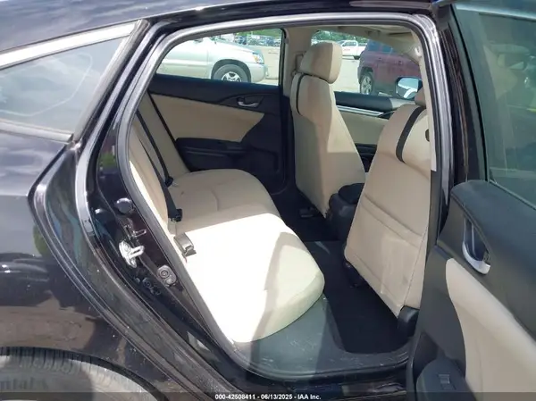 19XFC2F76GE043163 2016 HONDA CIVIC - Image 8