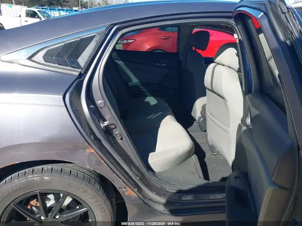 19XFC2F76GE070959 2016 HONDA CIVIC - Image 8