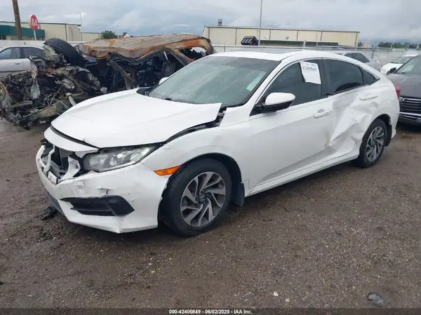 19XFC2F76GE076471 2016 HONDA CIVIC - Image 2