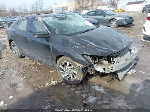 19XFC2F76GE078186 2016 HONDA CIVIC - Image 1
