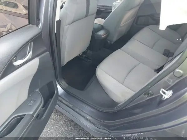 19XFC2F76GE095196 2016 HONDA CIVIC - Image 8