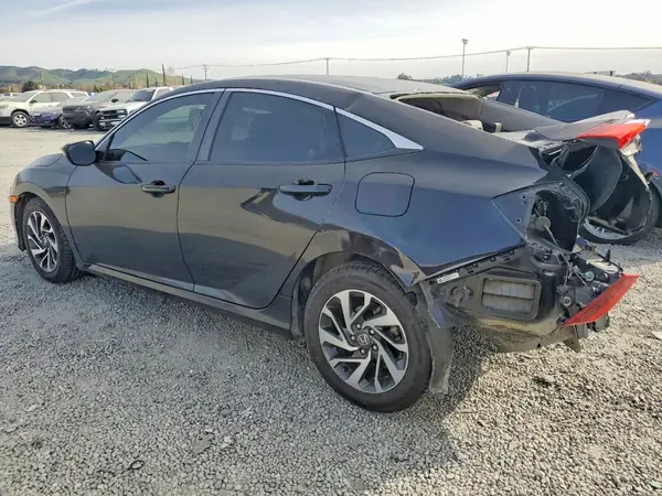 19XFC2F76GE203526 2016 HONDA CIVIC - Image 2