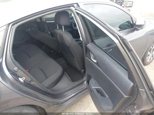 19XFC2F76GE211805 2016 HONDA CIVIC - Image 8