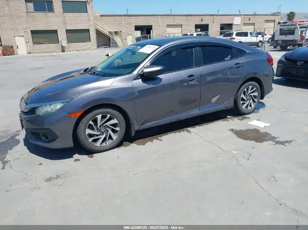 19XFC2F76GE217376 2016 HONDA CIVIC - Image 2
